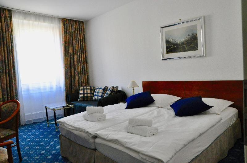 Ring 3* Wiesbaden